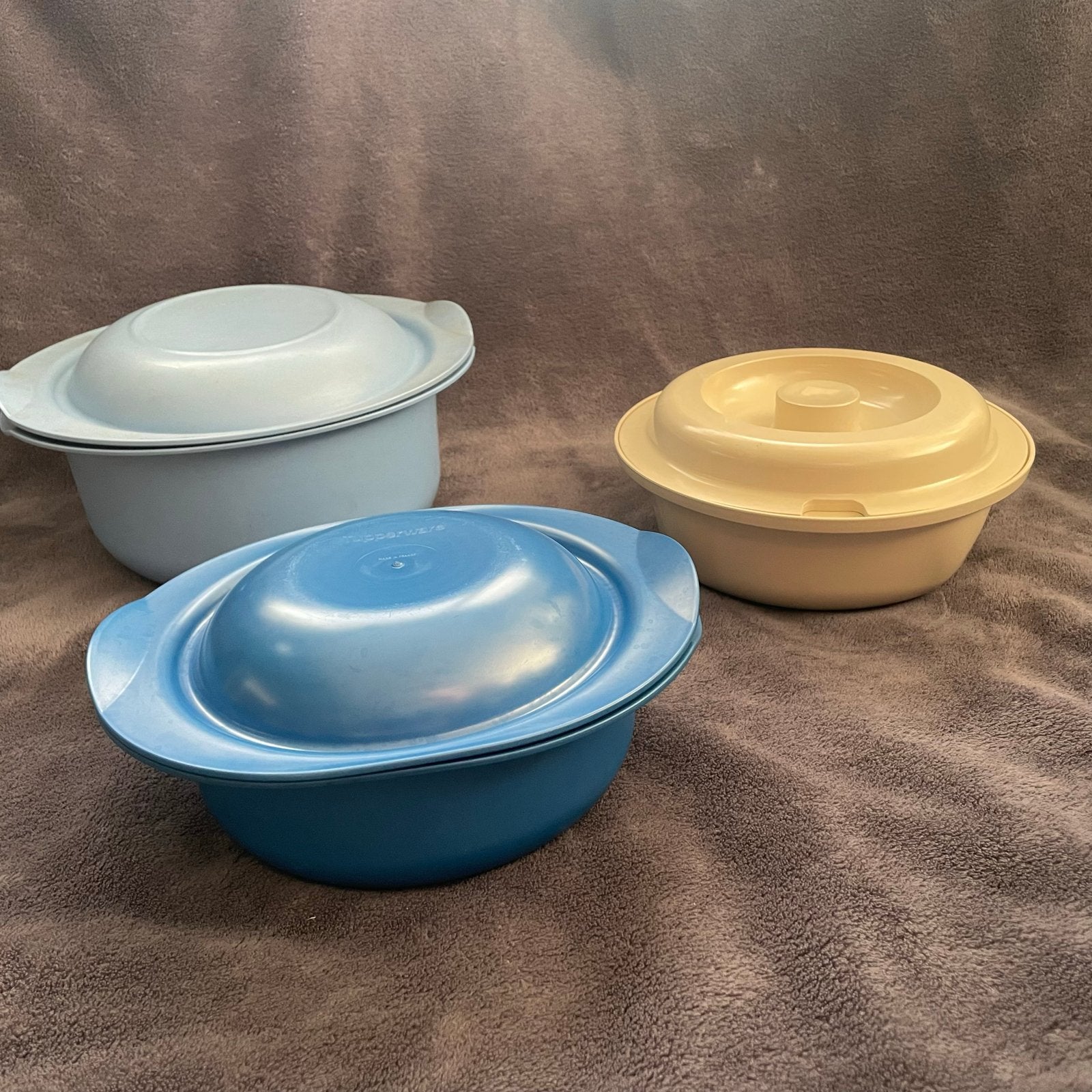 Tupperware braadschaal/kommen met deksel - 2L, 3L en 5L, Huis en Inrichting, Gebruikt, Blauw, Ophalen of Verzenden, Bak of Kom
