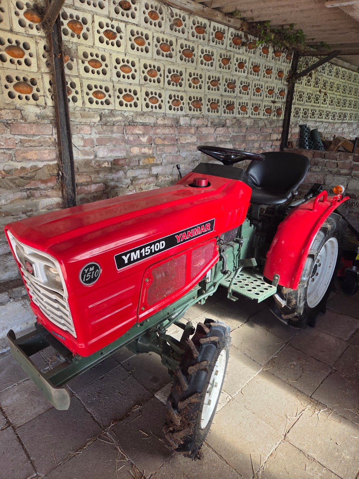 Yanmar 1510D mini tractor met maaidek en trekbok, Ophalen, Gebruikt, 90 tot 120 cm