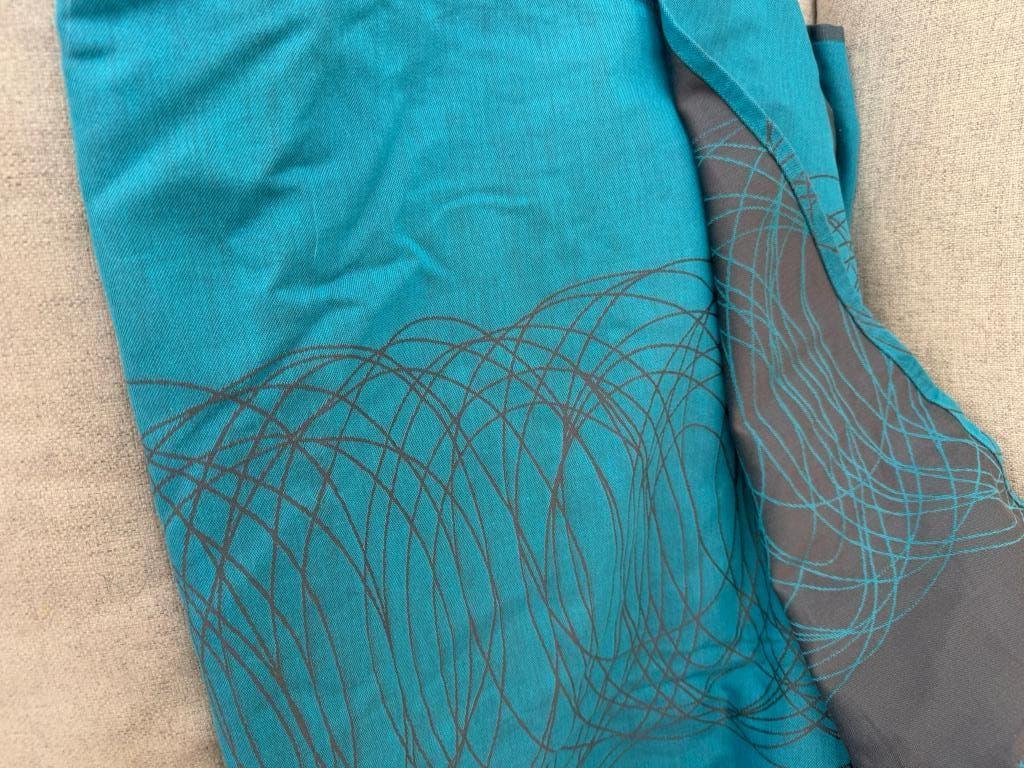 Nieuw. Grijs/Turquoise draagdoek van Hoppediz 4.6m, Overige merken, Draagdoek, Buik of Rug, Ophalen of Verzenden