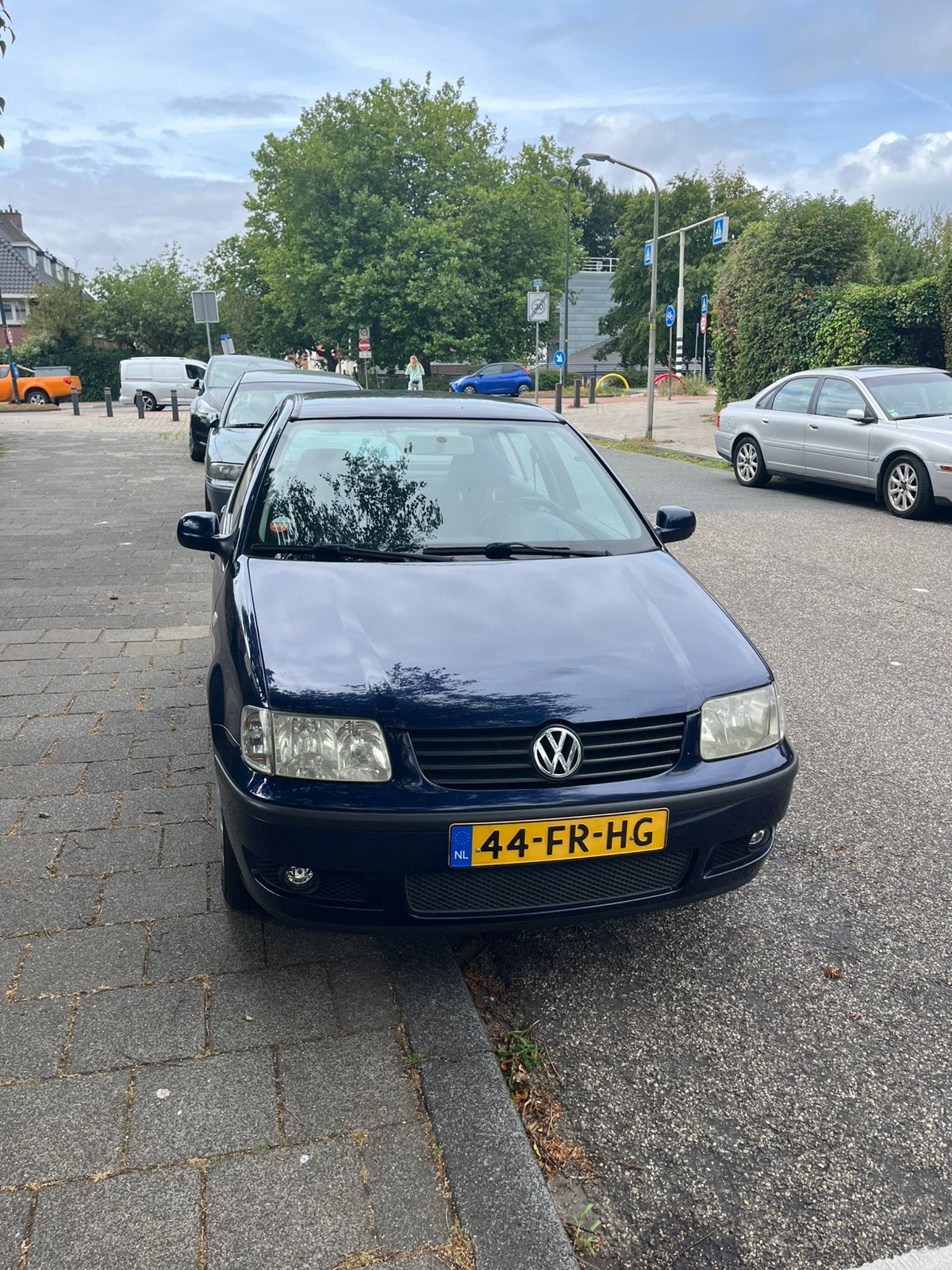 Volkswagen Polo 1.4 2000 voor REPARATIE of ONDERDELEN, Auto's, Voorwielaandrijving, 31 €/maand, 4 cilinders, USB
