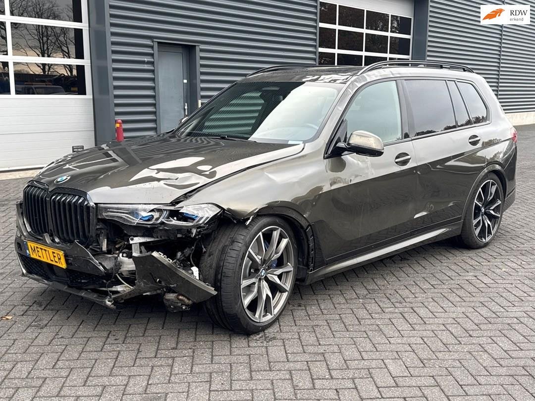 BMW X7 XDrive40d High Executive, M-sportpakket, luchtvering,, Auto's, Dealer onderhouden, Euro 6, 2993 cc, 7 stoelen