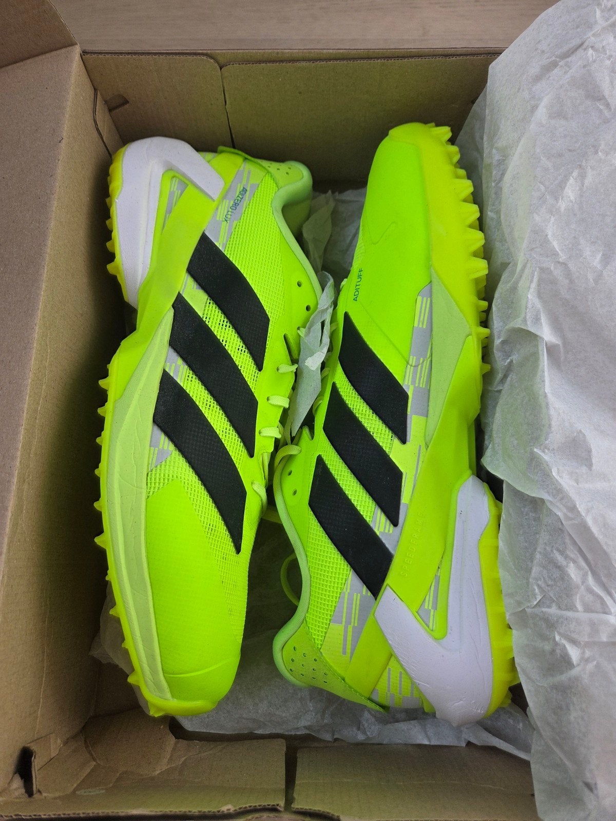 Adidas Adizero Lux 3 Hockeyschoenen - Nieuw in doos, Ophalen of Verzenden, Nieuw, Schoenen