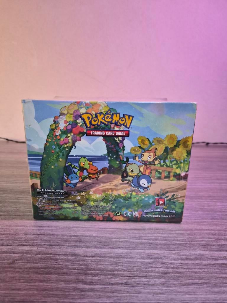 2021 Celebrations Mini Tins Display - SEALED, Ophalen of Verzenden, Nieuw, Overige typen