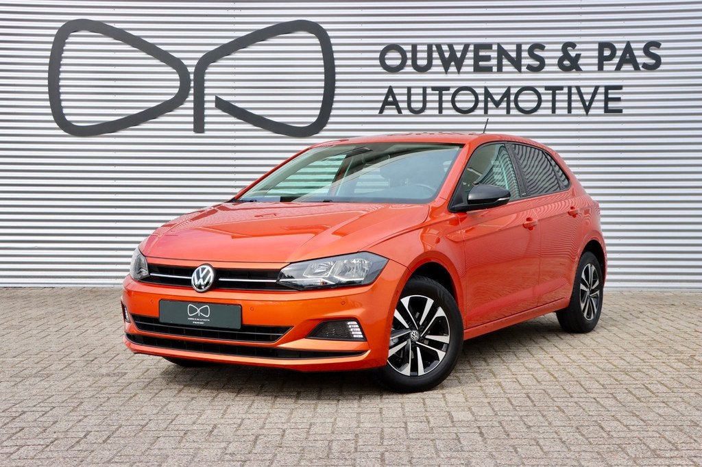 Volkswagen Polo 1.0 TSI Comfortline | NAVIGATIE | STOELVERWA, Auto's, Voorwielaandrijving, 1063 kg, Gebruikt, Huisgarantie