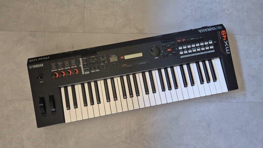 Yamaha MX49 V2 voor de snelste bieder, Met midi-aansluiting, Yamaha, Zo goed als nieuw, Ophalen