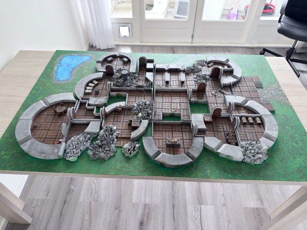Dungeons & Dragons speelterrein, Vijf spelers of meer, Ophalen, Nieuw