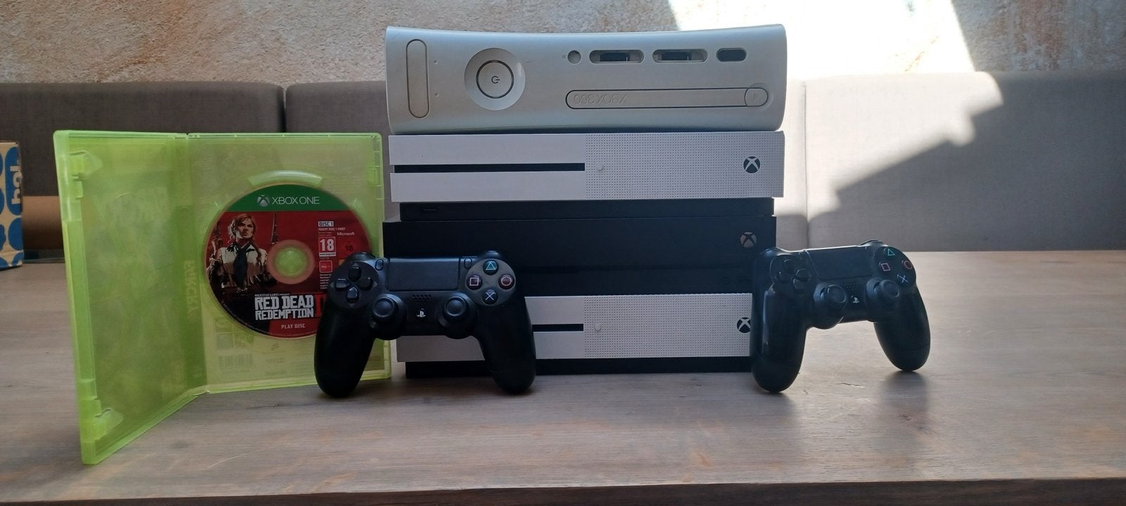 Defecte Xbox Consoles & PS4 Controllers + RDR2 Xbox One, Ophalen of Verzenden, Niet werkend