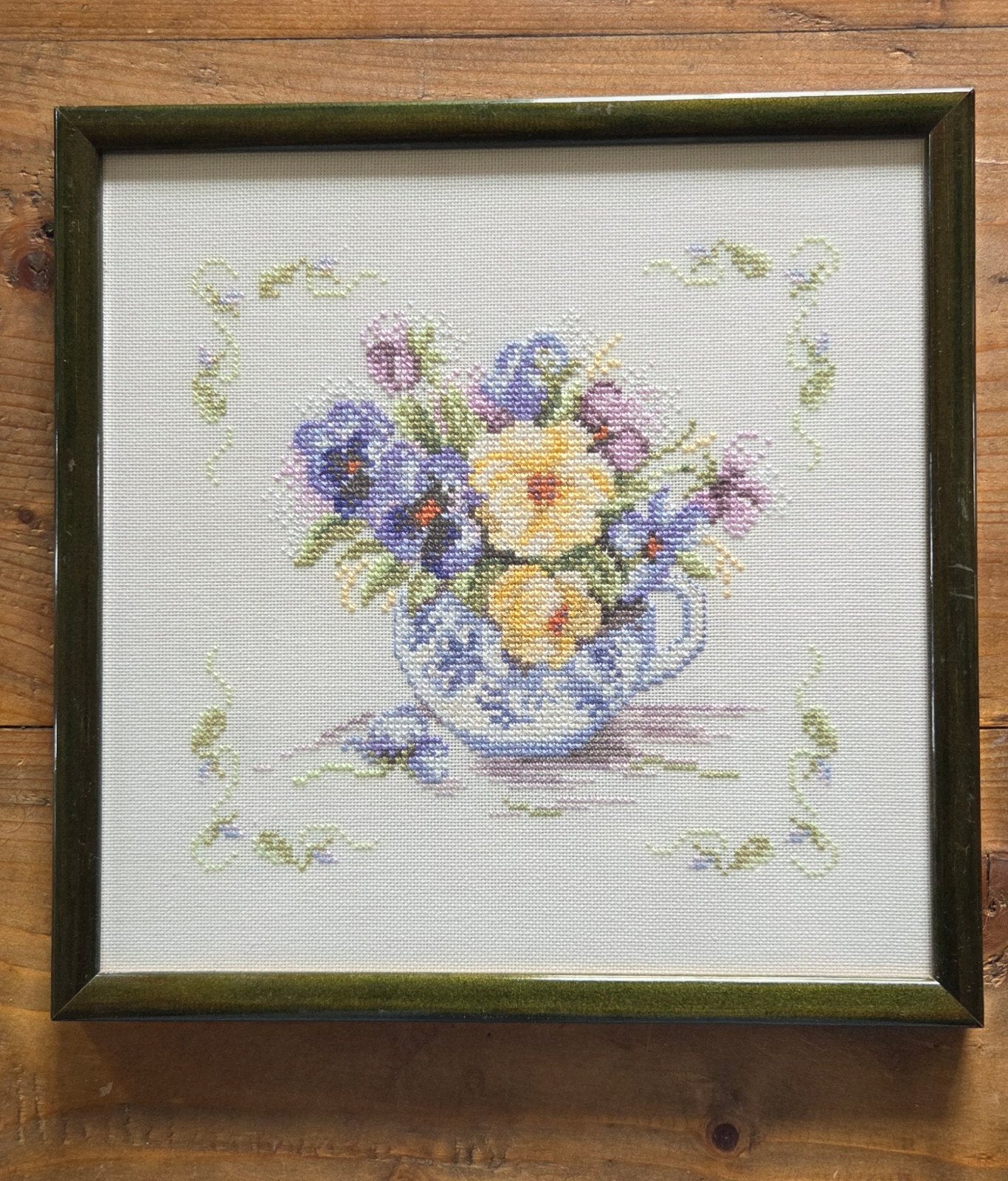 Geborduurd bloemen schilderij in lijst, Minder dan 50 cm, Gebruikt, Ophalen of Verzenden, Schilderij
