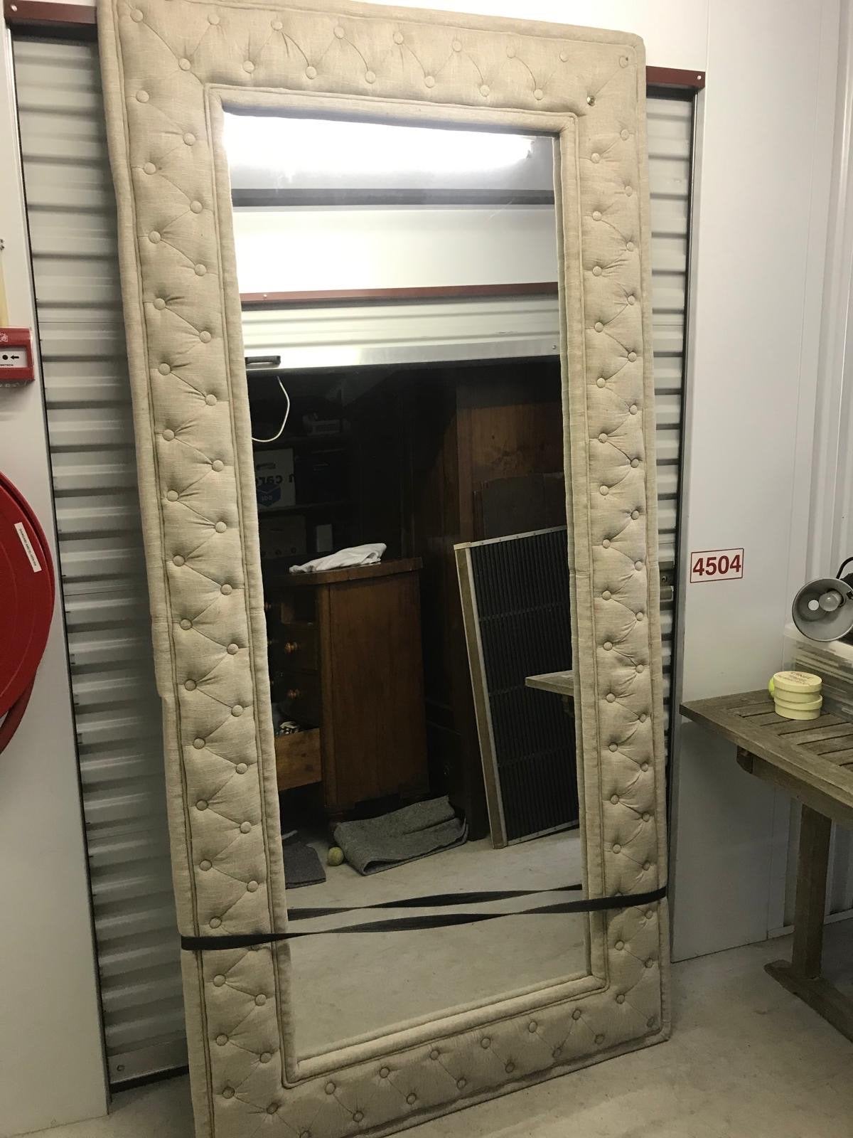Rivièra Maison spiegel met gecapitonneerde linnen omlijsting, Huis en Inrichting, Ophalen, Gebruikt, 75 tot 100 cm, 150 tot 200 cm