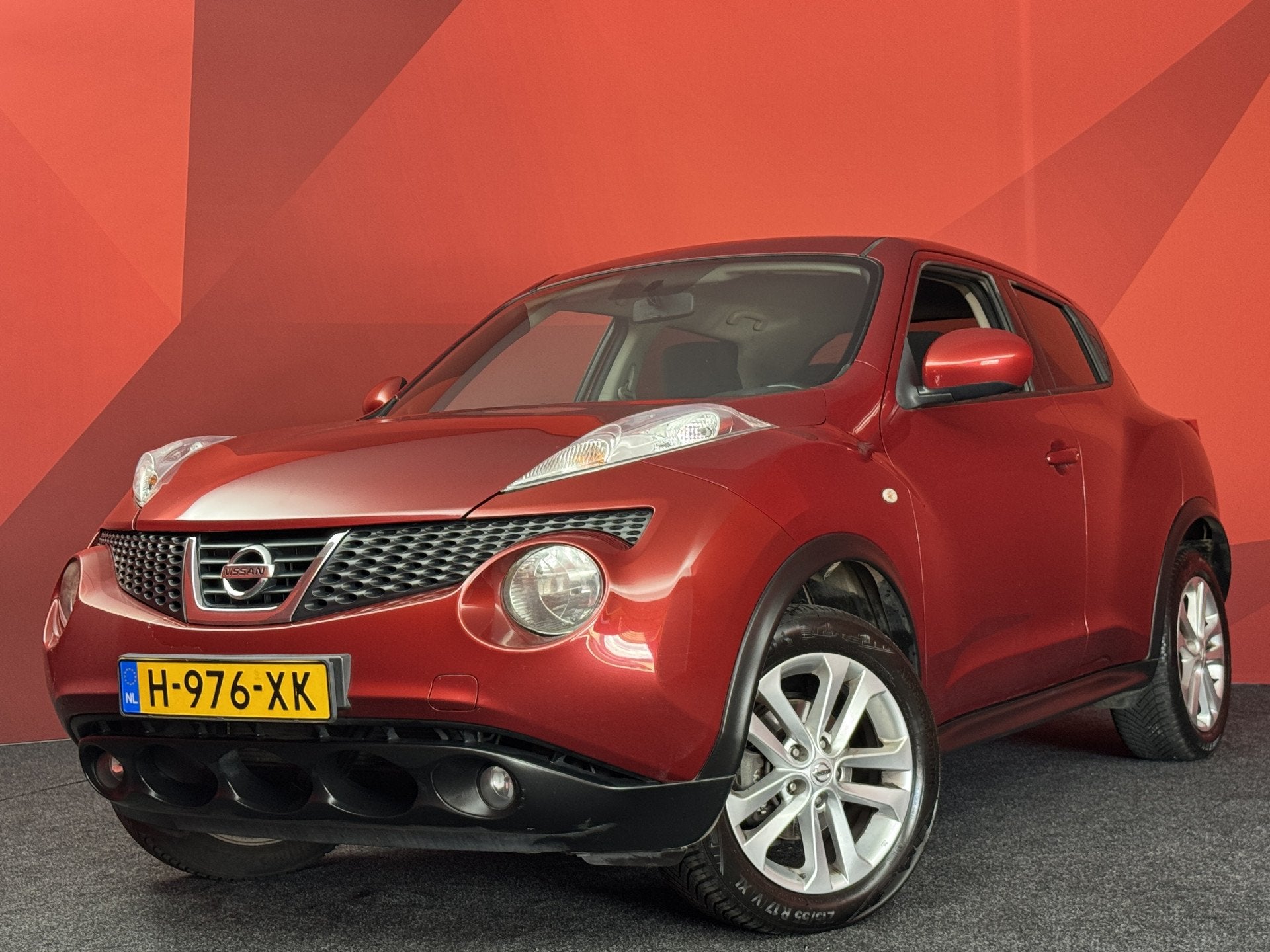 Nissan Juke 1.6 Visia | Camera | Clima | Trekhaak |, Auto's, Euro 5, Stof, Zwart, 4 cilinders