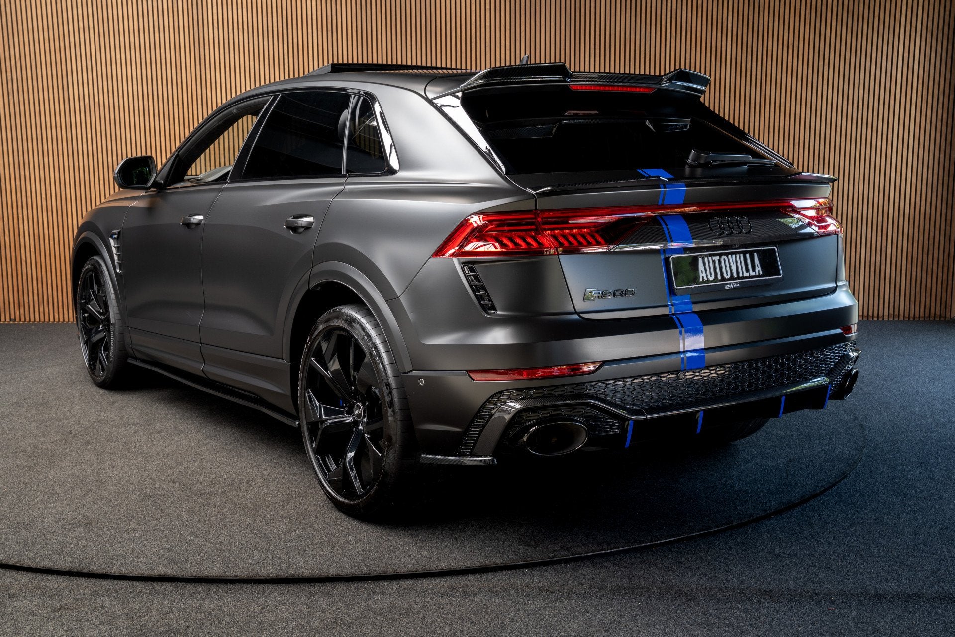 Audi RS Q8 4.0 TFSI B&O Ceramic HUD Massage Carbon Softclose, Gebruikt, 600 pk, Adaptive Cruise Control, Bedrijf
