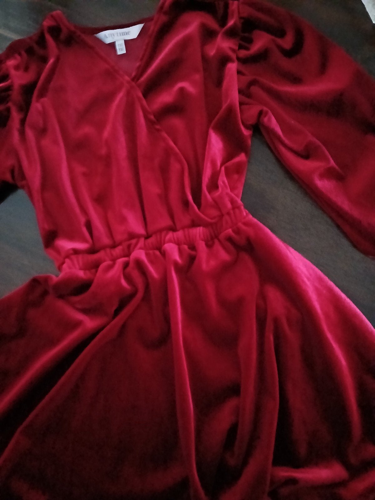velours jurkje 110/116, Kinderen en Baby's, Kinderkleding | Maat 116, Ophalen of Verzenden, Zo goed als nieuw, Meisje, Jurk of Rok