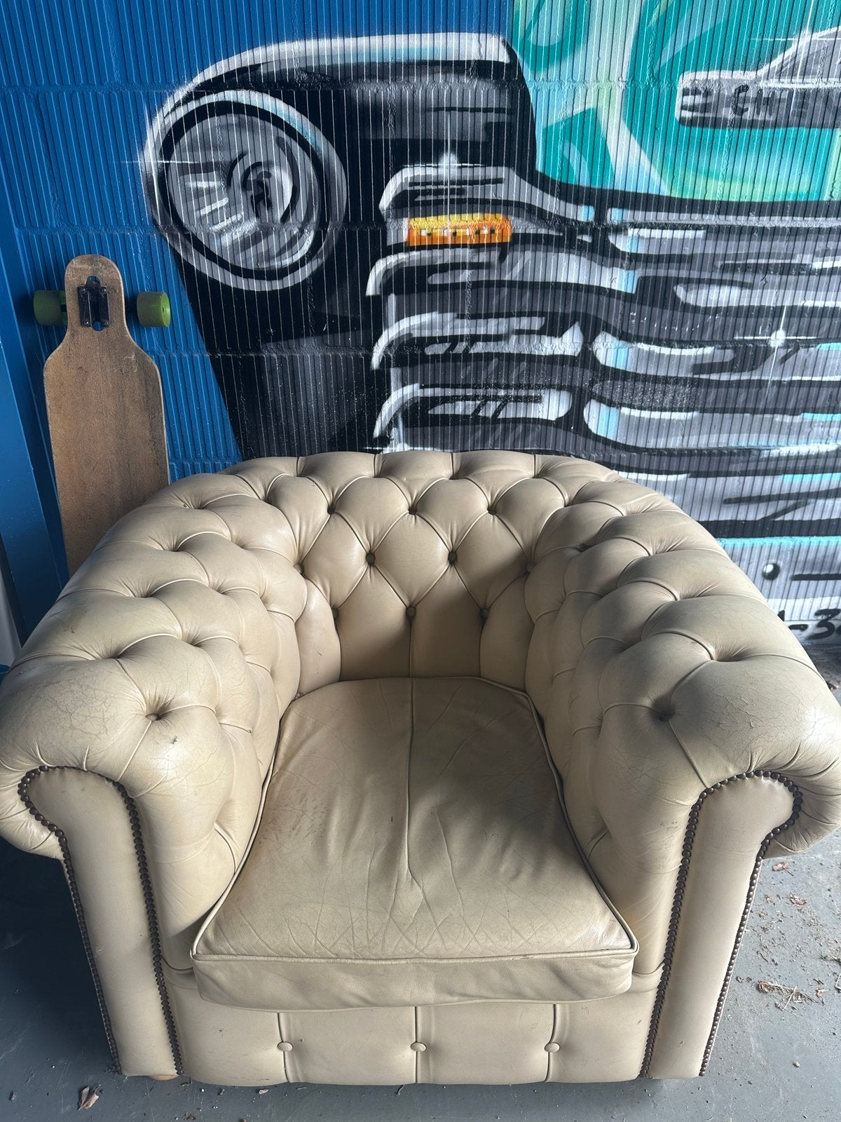 Vintage Chesterfield Fauteuil - Crème Leer, Ophalen, Gebruikt, Overige kleuren, Leer