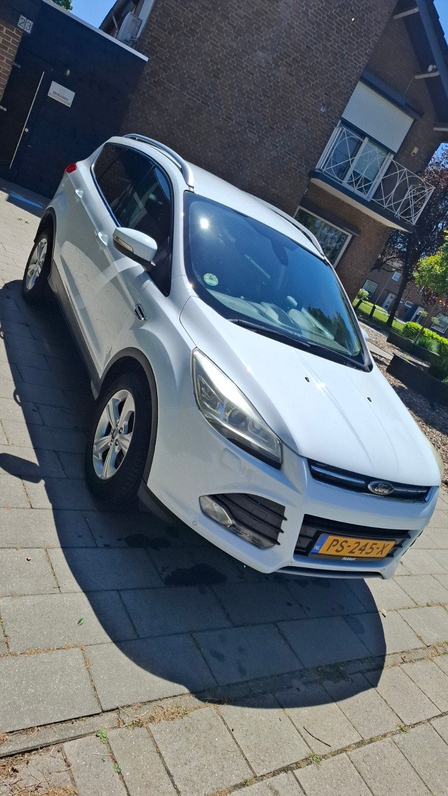 Ford Kuga 1.6 T 110KW AWD 2014 Wit, Auto's, Ford, Particulier, Kuga, Achteruitrijcamera, Adaptive Cruise Control, Airbags, Airconditioning