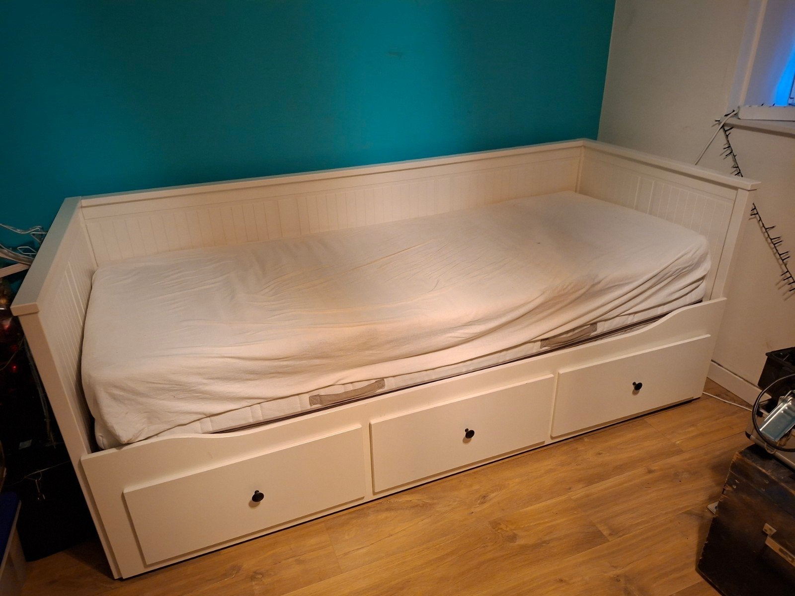 Wit ikea Hemnes bedbank/uitschuifbed, Gebruikt, Wit, Tweepersoons, Ophalen of Verzenden