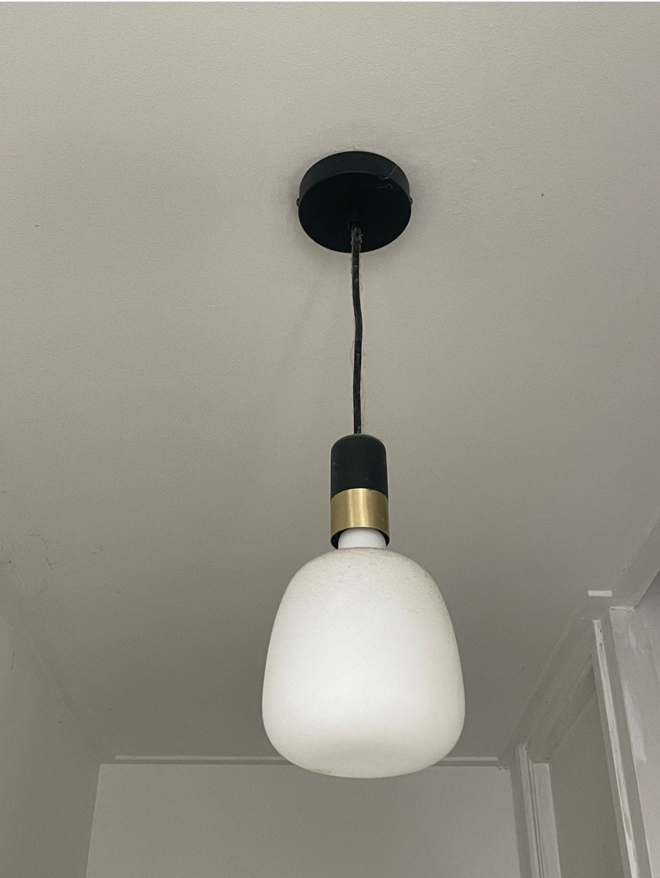 Lucide hanglamp met witte glazen kap - 14 cm breed, Ophalen, Gebruikt, Glas, E27 (groot)