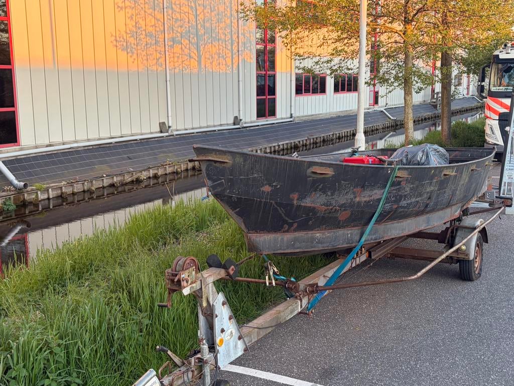 Stalen boot ijzeren boot, Gebruikt, Binnenboordmotor, Diesel, 80 pk