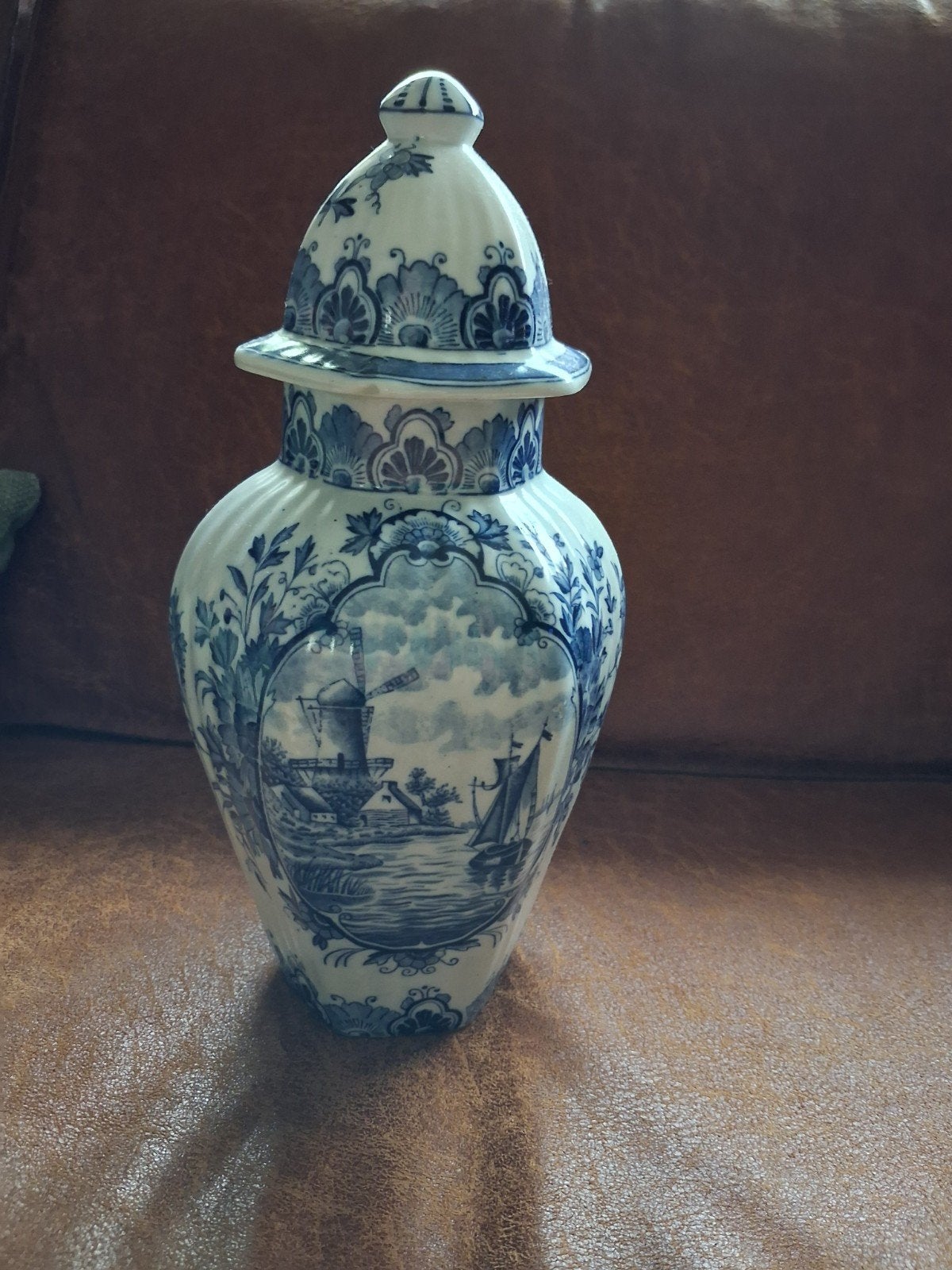 Delfts Blauwe Vaas met Deksel, Ophalen of Verzenden