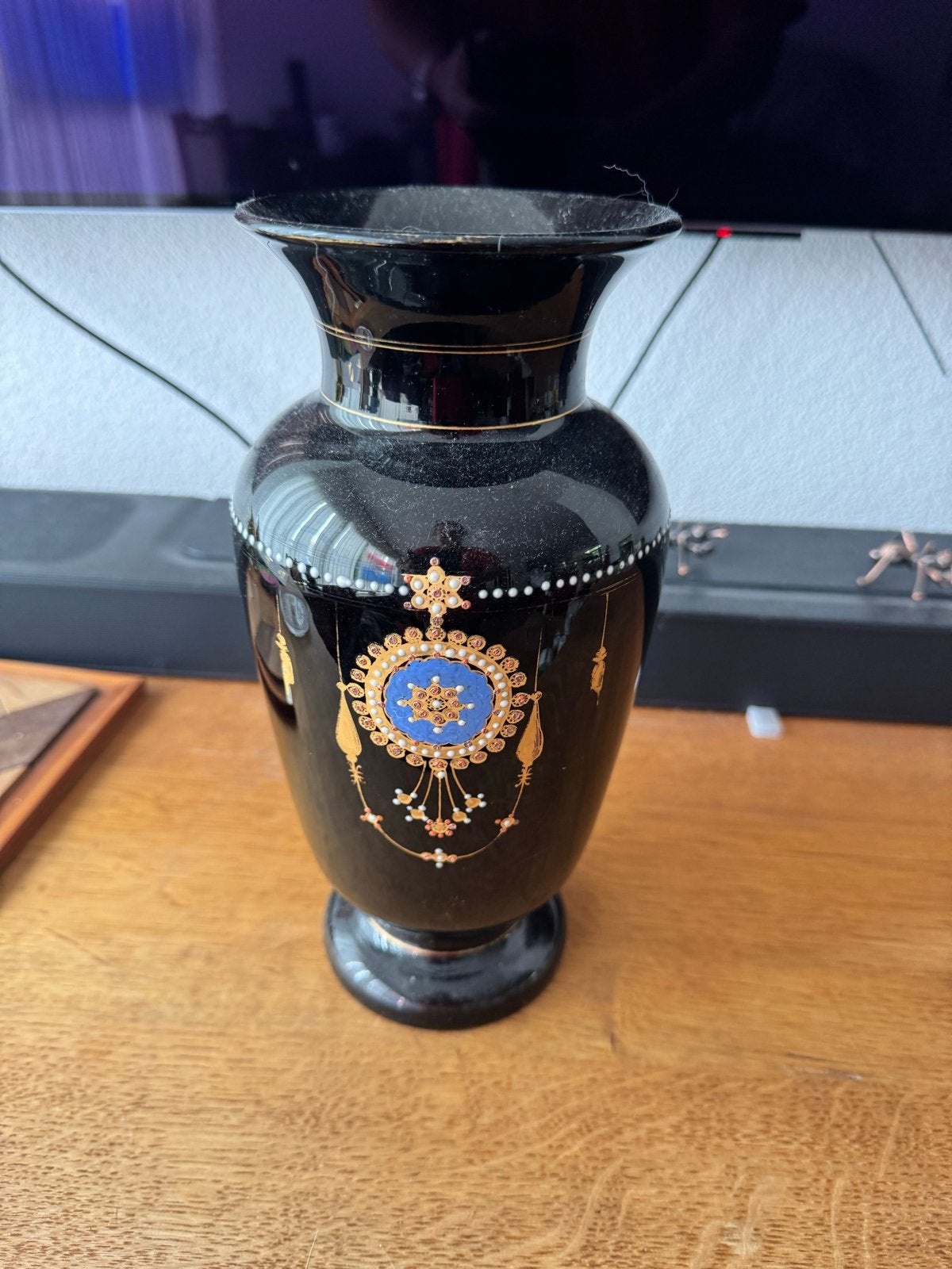 Elegante glazen vaas met goud Decoratie retro antiek, Antiek en Kunst, Antiek | Vazen, Ophalen