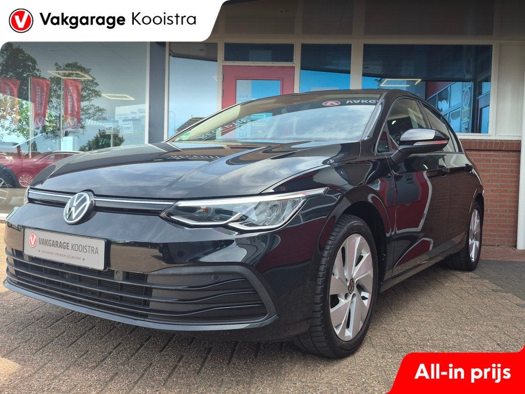 Volkswagen GOLF 1.5 TSI Life|Navi|ACC|Carplay|Stoelverwarmin, 12 maanden, Stof, 4 cilinders, Zwart