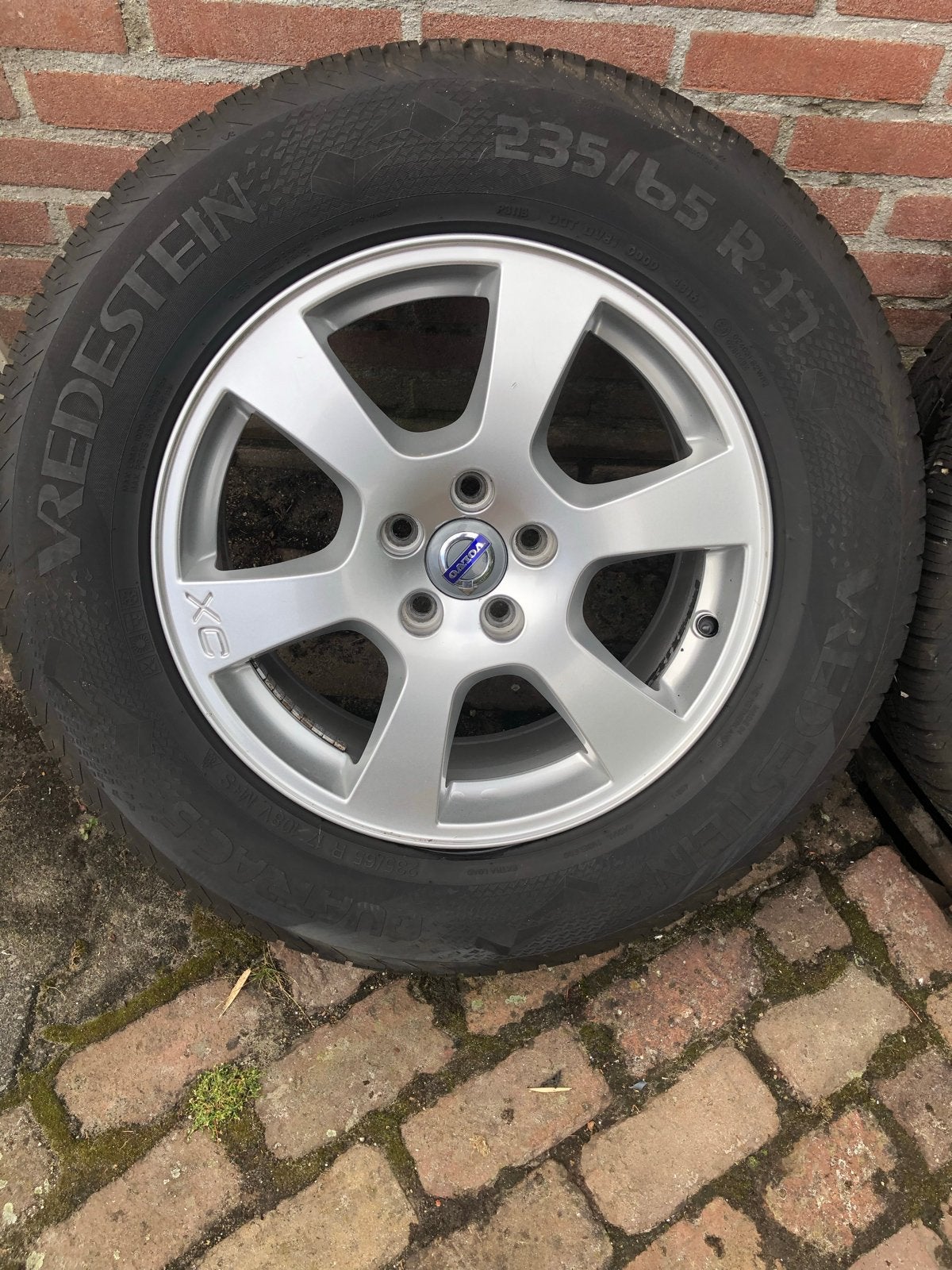 Volvo XC60 lichtmetalen velgen met Vredestein Quatrac 5, Ophalen, Gebruikt, Banden en Velgen, 17 inch