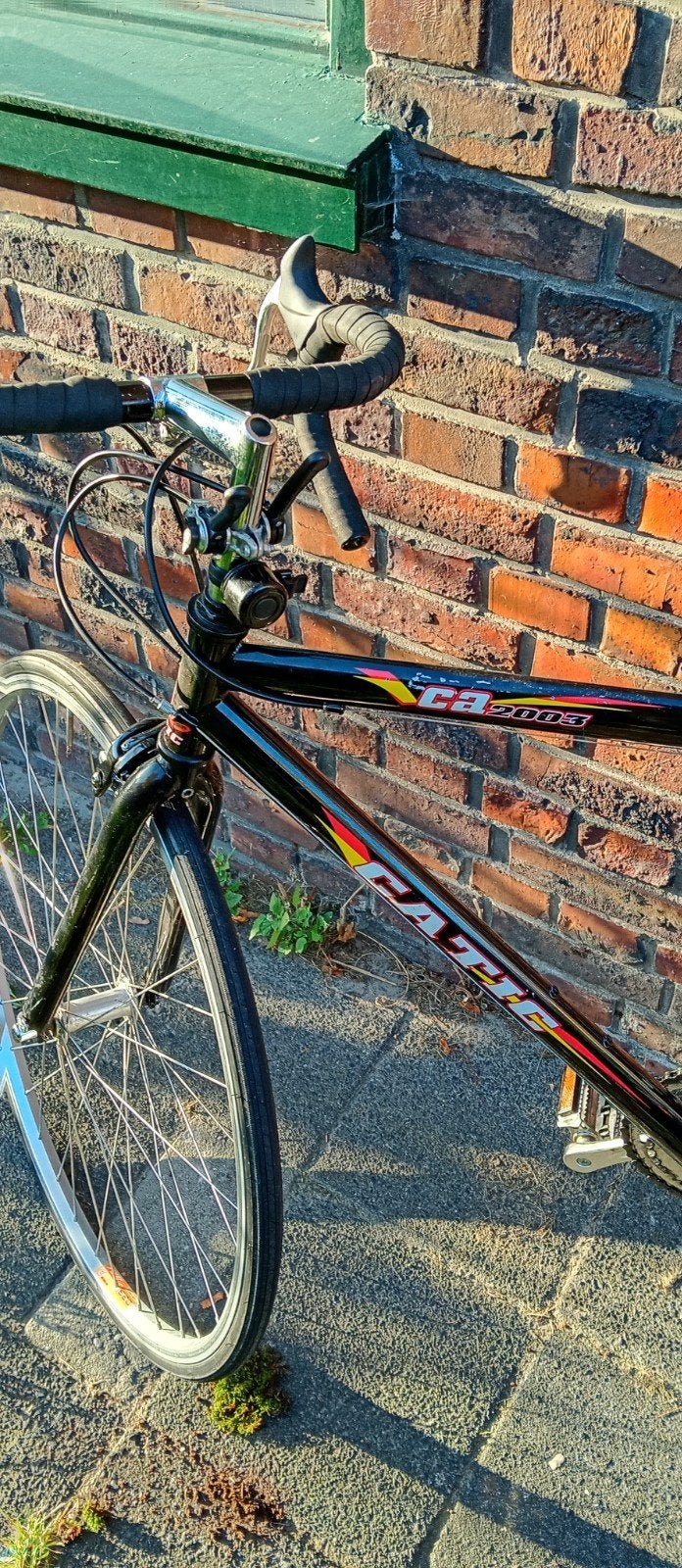 zwarte racefiets. 2003. moet weg wegens. geen ruimte meer., 28 inch, 10 tot 15 versnellingen, Velgrem, 56 cm of meer