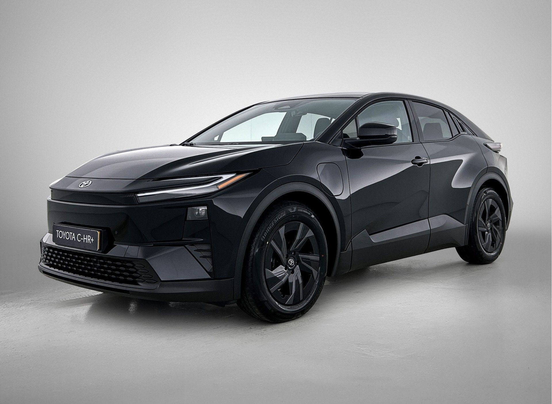 Toyota C-HR+ First Edition 77 kWh EV-Deal (bj 2026), Auto's, Stof, Gebruikt, 24 min, Zwart