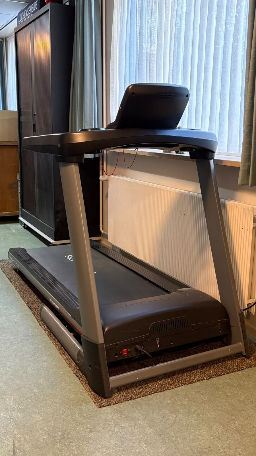 Flow Fitness Runner DTM2500 Loopband - Zo goed als nieuw, Ophalen, Zo goed als nieuw, Metaal, Loopband