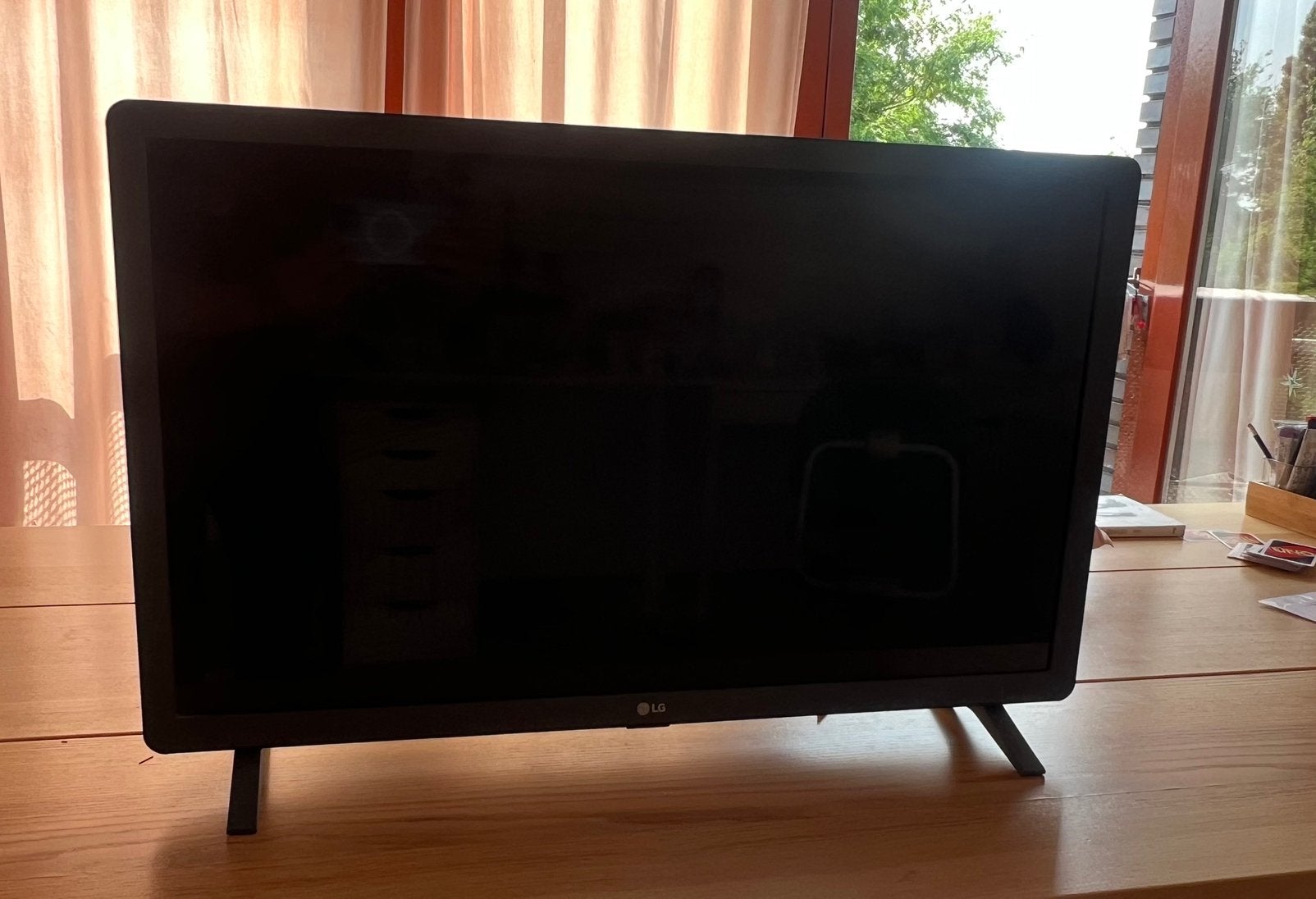 LG 28”inch LED TV / Monitor, Ophalen, Zo goed als nieuw, 50 Hz, LG