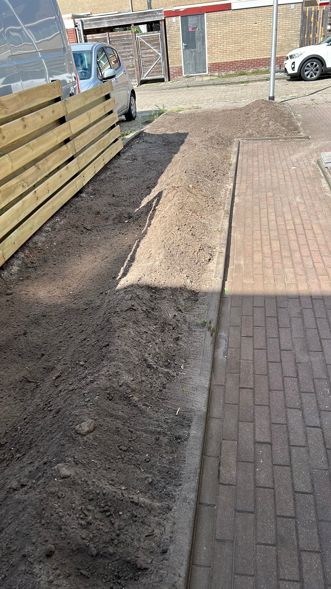 Foto 2 van Gratis af te halen: Zwarte grond / Tuinaarde
