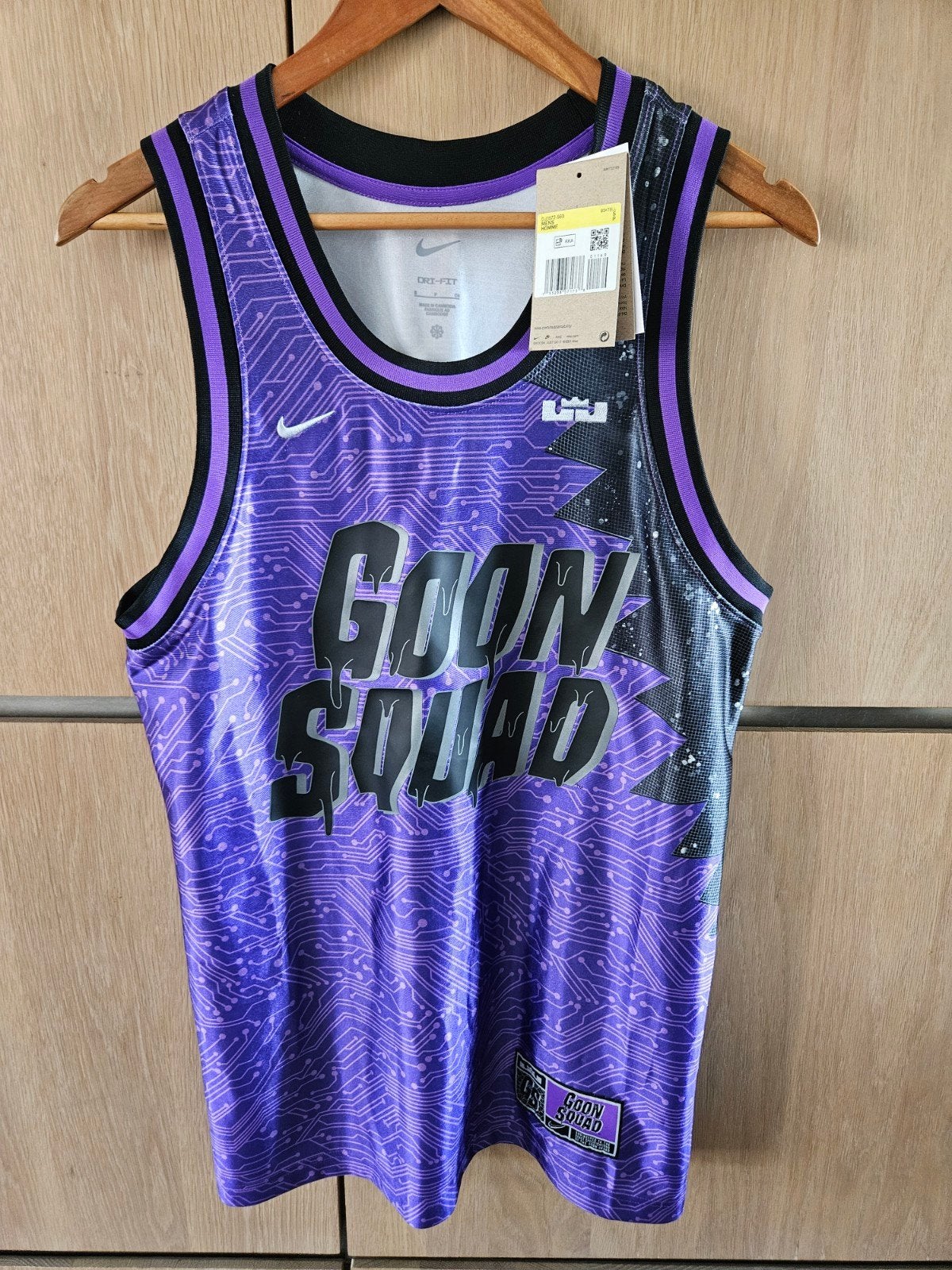 Nike LeBron x Space Jam "Goon Squad" Basketbalshirt NIEUW, Ophalen of Verzenden, Nieuw, Schoenen