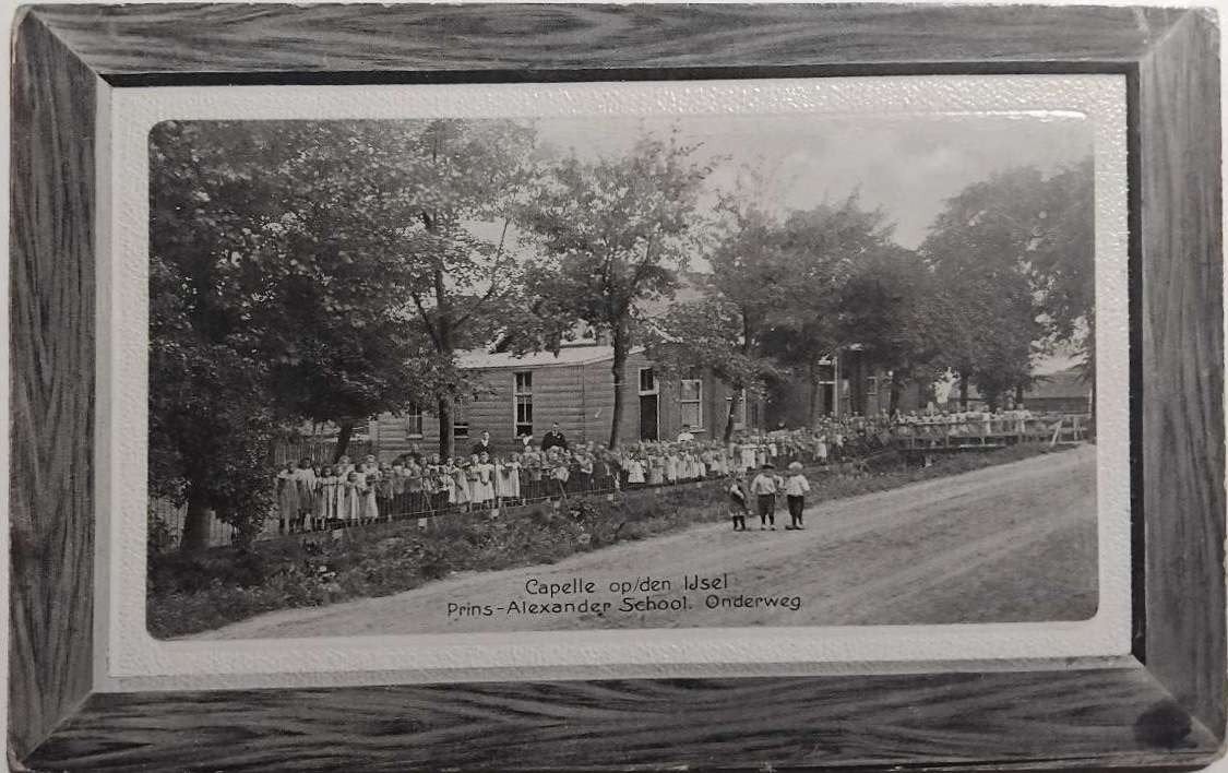 Capelle a/d IJssel (Zuid-Holland) – 1922 School, Verzamelen, Ansichtkaarten | Nederland, Ophalen of Verzenden, Voor 1920, Gelopen