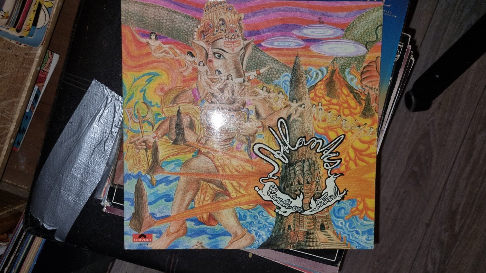 Earth and Fire- The Bees Made Honey in the Lion's Skull, Ophalen of Verzenden, Zo goed als nieuw, Overige formaten, Poprock