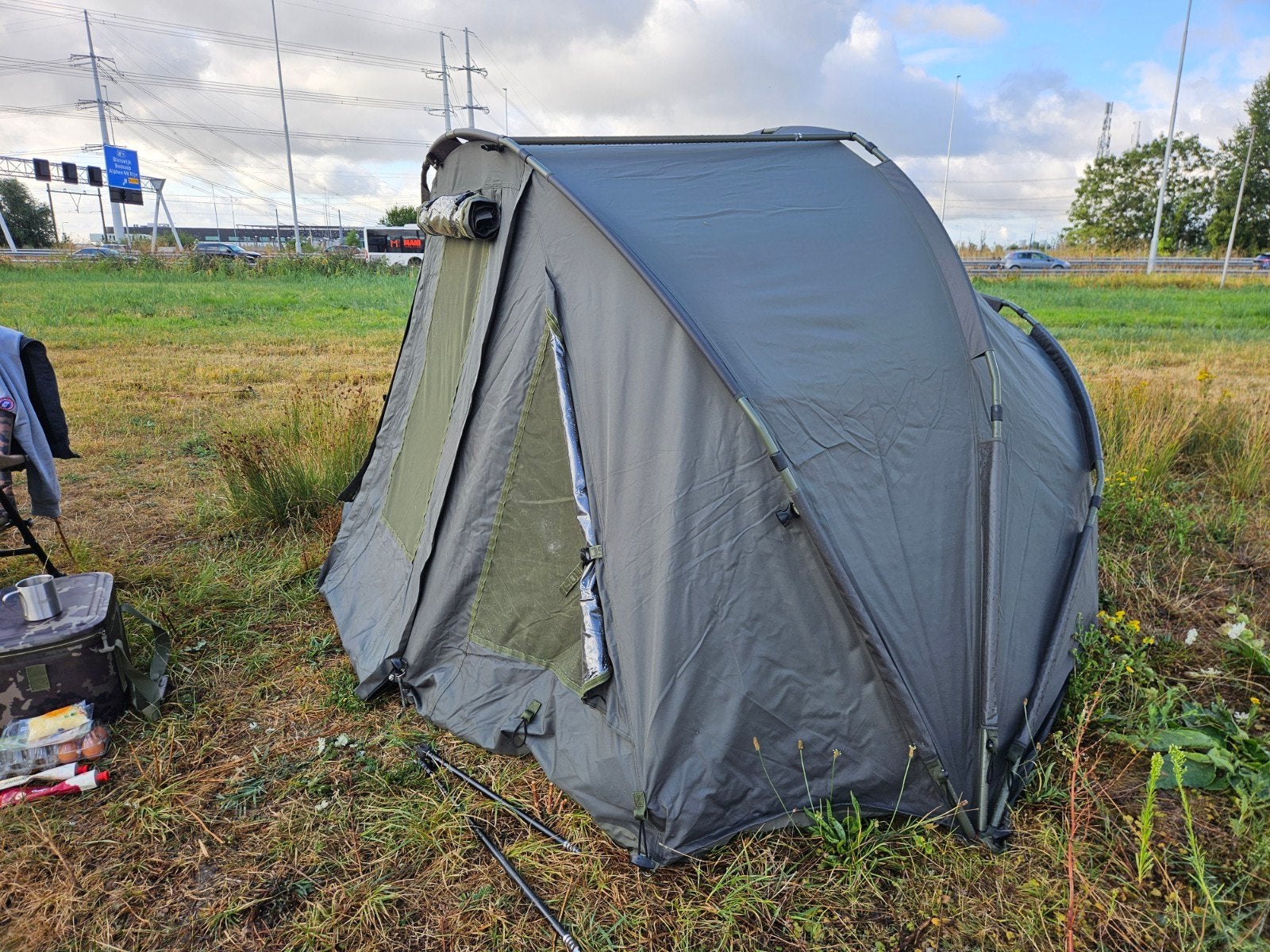 Soul Stormbreaker 2 karpertent (bivvy) met overwrap, Ophalen of Verzenden, Zo goed als nieuw
