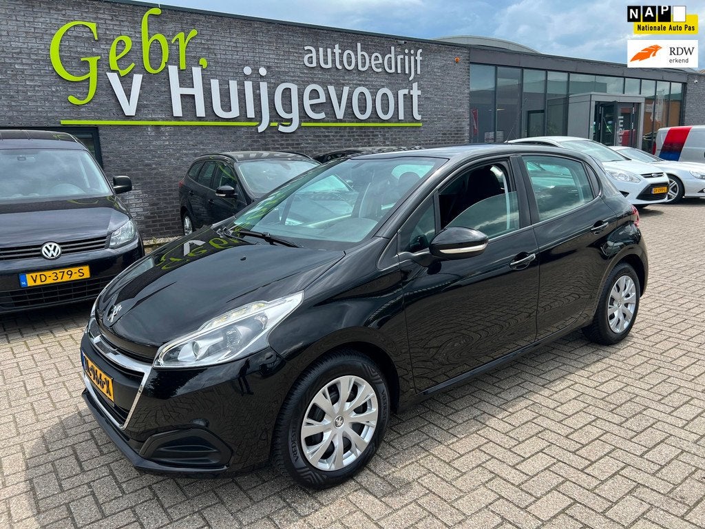 Peugeot 208 1.2 PureTech Active, Voorwielaandrijving, Stof, Gebruikt, 1199 cc