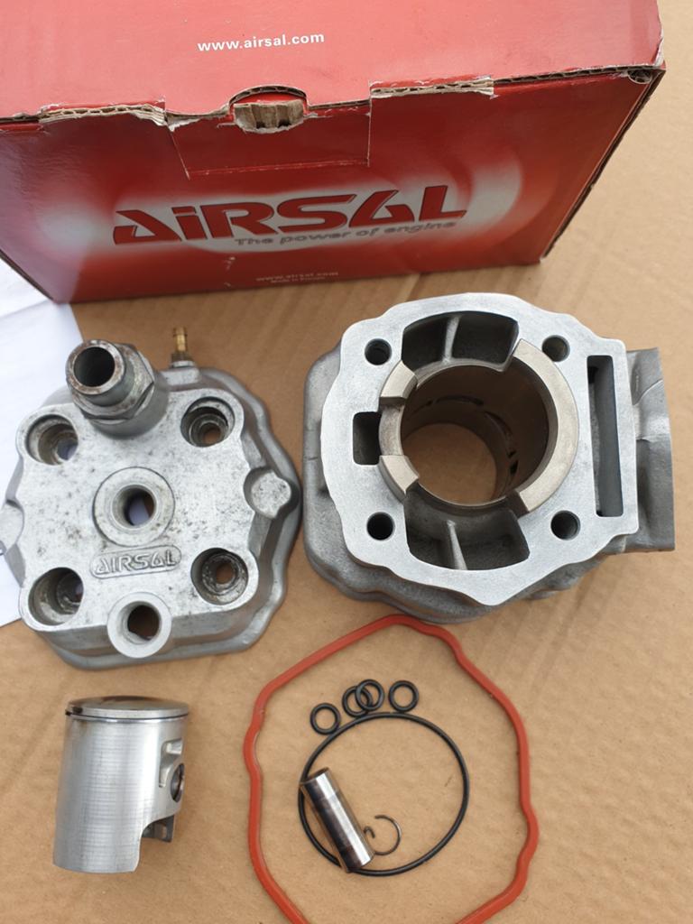 Airsal 50cc Sport Cilinderset Aluminium Aprilia/Derbi D50B0, Fietsen en Brommers, Ophalen of Verzenden, Gebruikt, Cilinder, Airsal