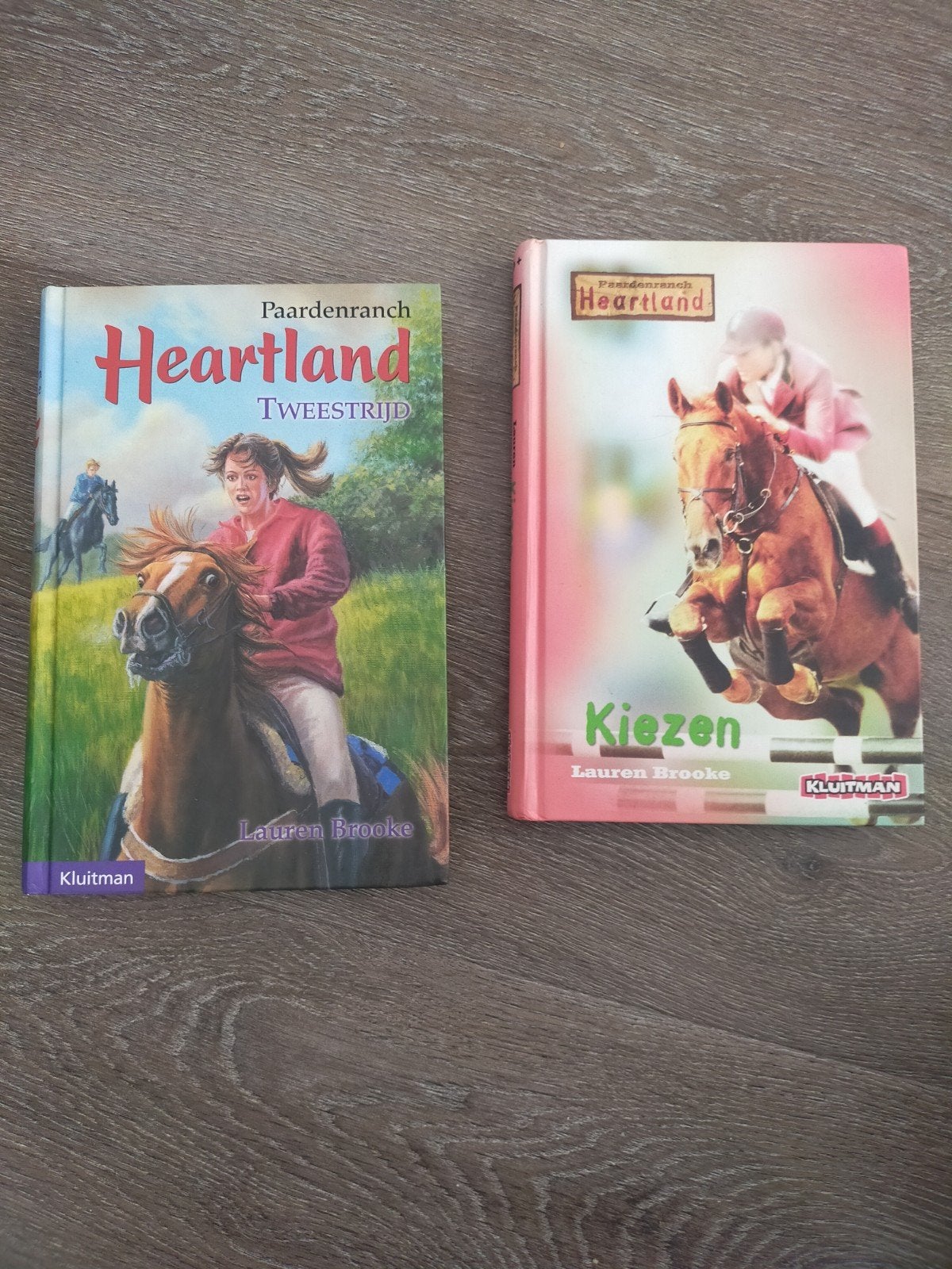 Heartland: Tweestrijd & Kiezen - Lauren Brooke (2 boeken), Ophalen of Verzenden, Zo goed als nieuw, Lauren Brooke, Fictie