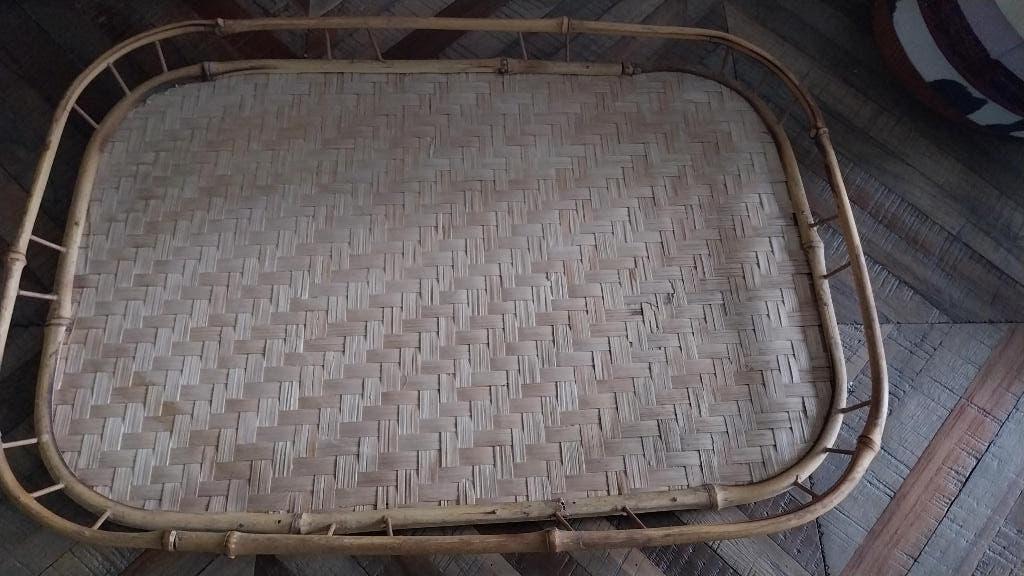 Groot bamboe dienblad, Huis en Inrichting, Woonaccessoires | Dienbladen, Ophalen of Verzenden, Zo goed als nieuw, Rond, Hout