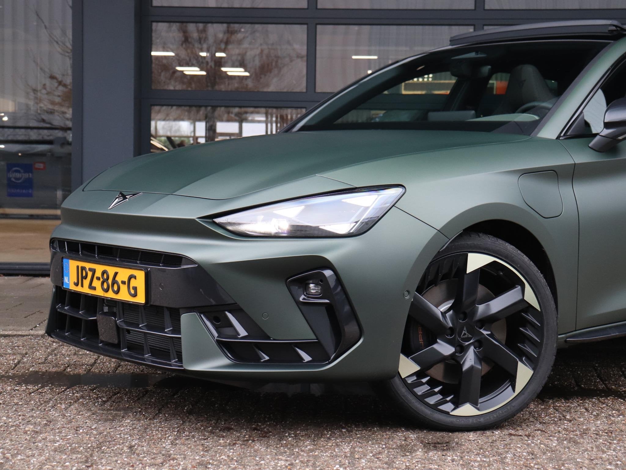 CUPRA Leon 1.5 TSI e-Hybrid 272PK VZ Tribe Edition | 4J. Gar, Auto's, Cupra, Euro 6, 4 cilinders, Alcantara, 26 kWh