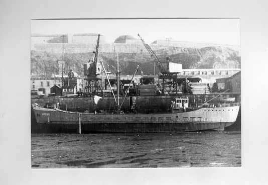 scheepvaart-foto-wiebe, Ophalen of Verzenden, Zo goed als nieuw, Motorboot, Boek of Tijdschrift