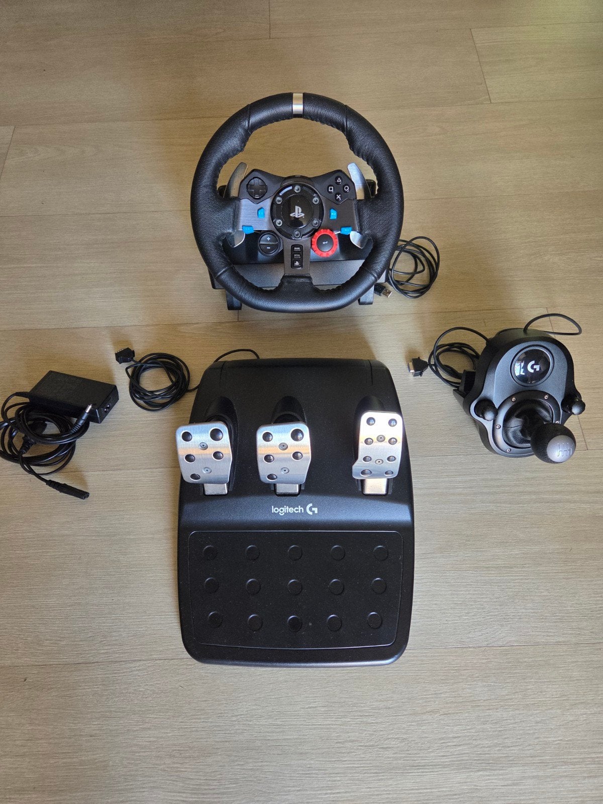 Logitech G29 Driving Force Racestuur met Pedalen en Shifter, Ophalen, Racestuur, Force feedback, Zo goed als nieuw