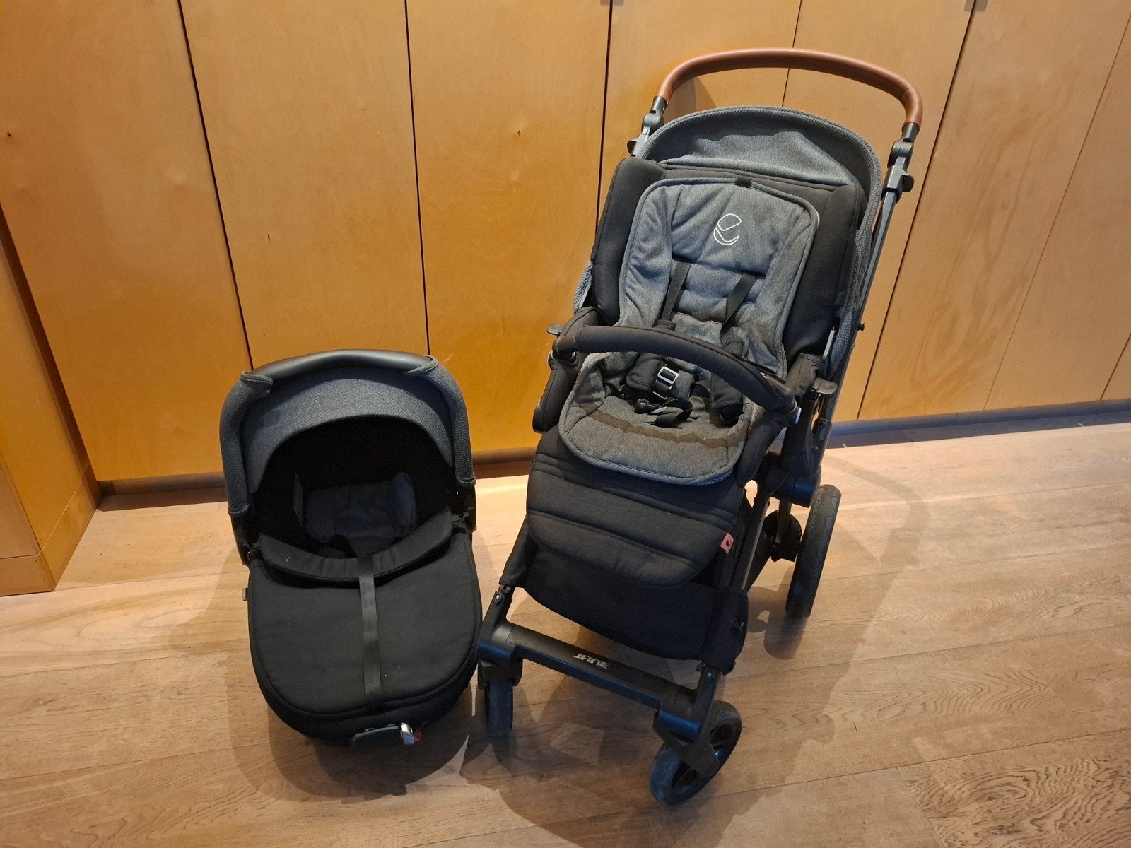 Zeer goede wandelwagen. Jane Muum Matrix., Kinderen en Baby's, Ophalen, Zo goed als nieuw