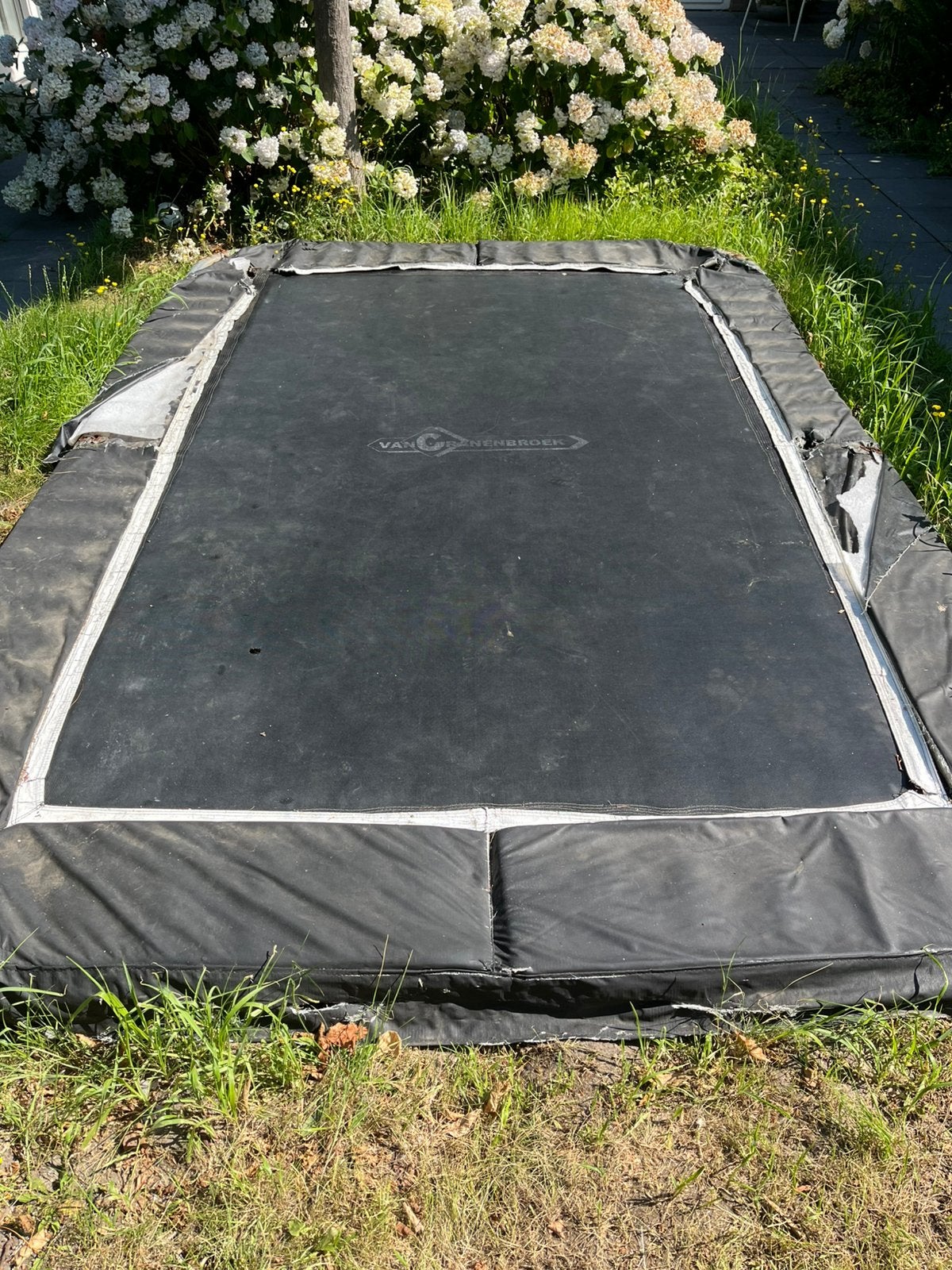 Trampoline gebruikt heeft een nieuwe rand nodig, Ophalen, Gebruikt