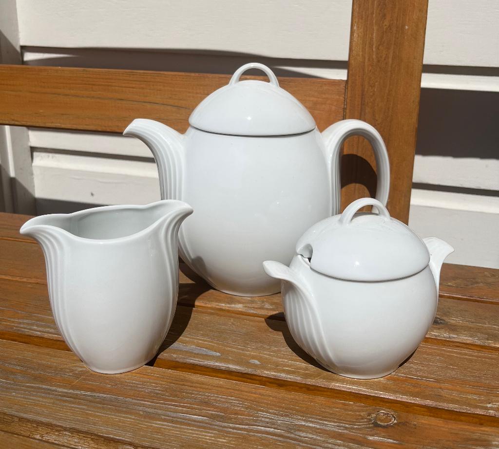 wit koffie of theeservies, theepot melkkan suikerpot Bavaria, Overige typen, Ophalen of Verzenden, Zo goed als nieuw, Overige stijlen