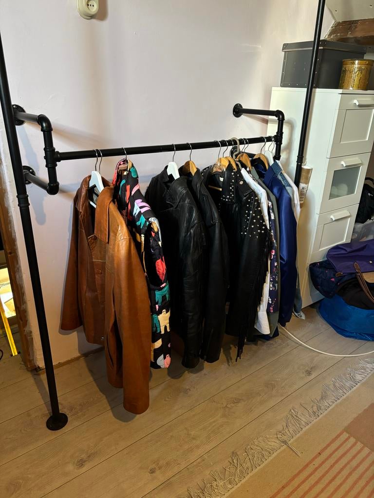 MIRA Home Kledingrek & Extra Kledingstang - Zwart Metaal, Ophalen, Zo goed als nieuw