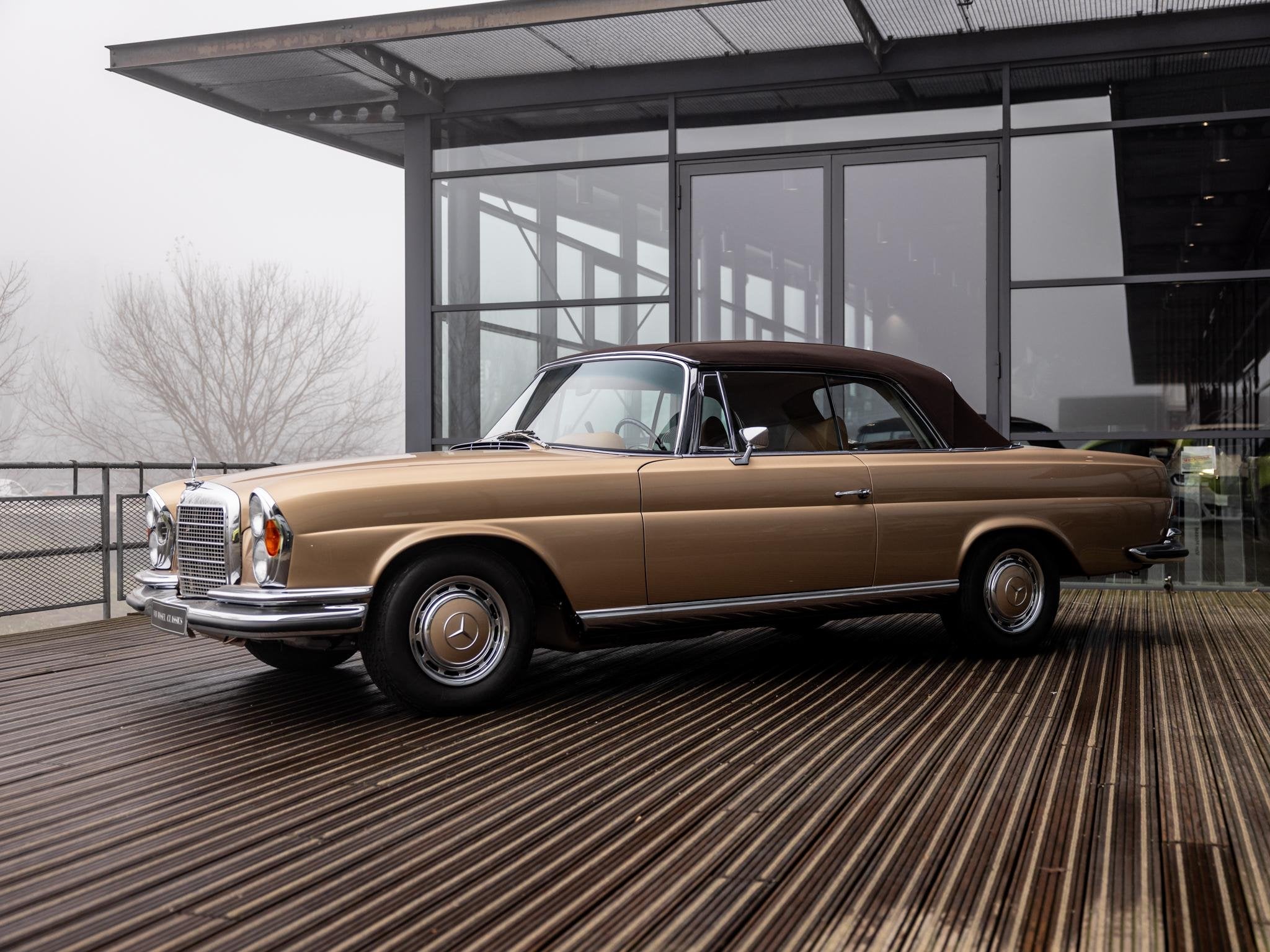 Mercedes-Benz 280 SE 3.5 W111 Cabriolet, Automaat, 12 maanden, Gebruikt, Open dak