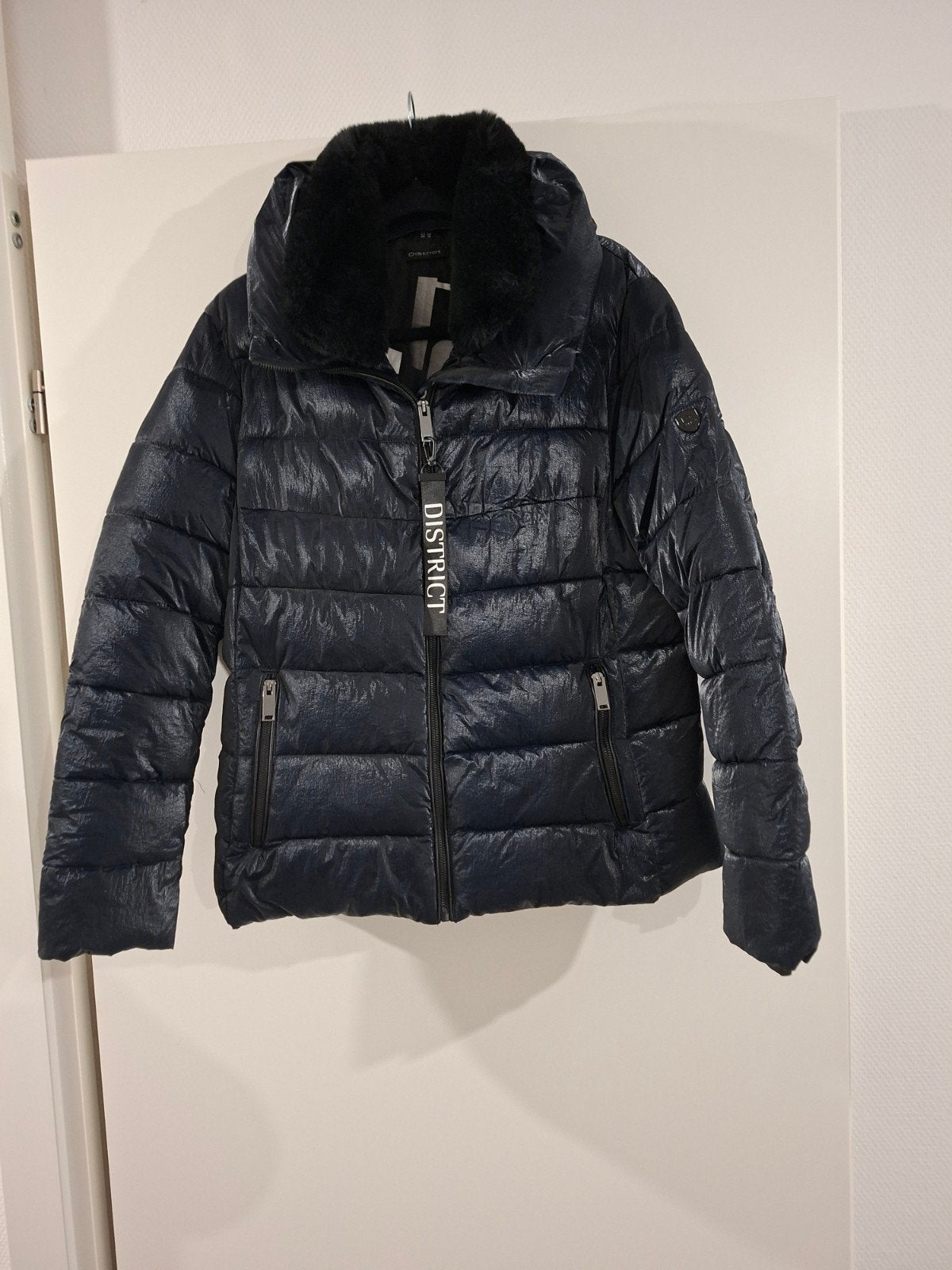 District winterjas maat 44 (L) met bontkraag, Kleding | Dames, Blauw, Maat 42/44 (L), Ophalen of Verzenden, Zo goed als nieuw