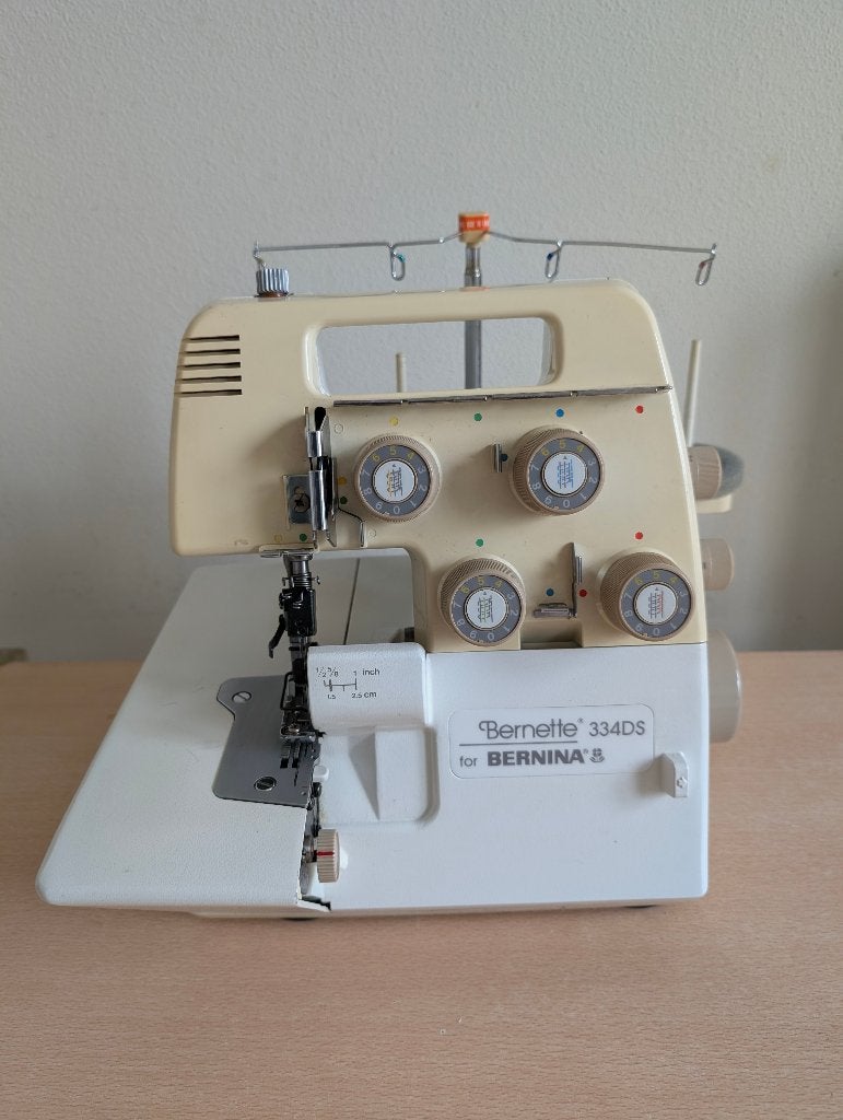 BERNETTE 334DS Lockmachine voor BERNINA, Ophalen of Verzenden, Gebruikt, Lockmachine, Bernina