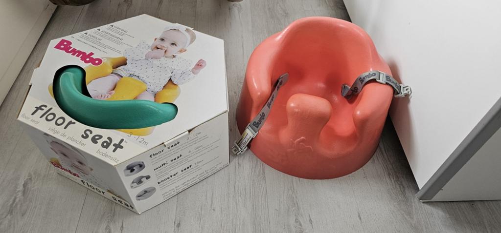 Bumbo Floor Seat - Kinderstoeltje voor grond/tafel, Ophalen, Zo goed als nieuw, Overige typen, Gordel(s)