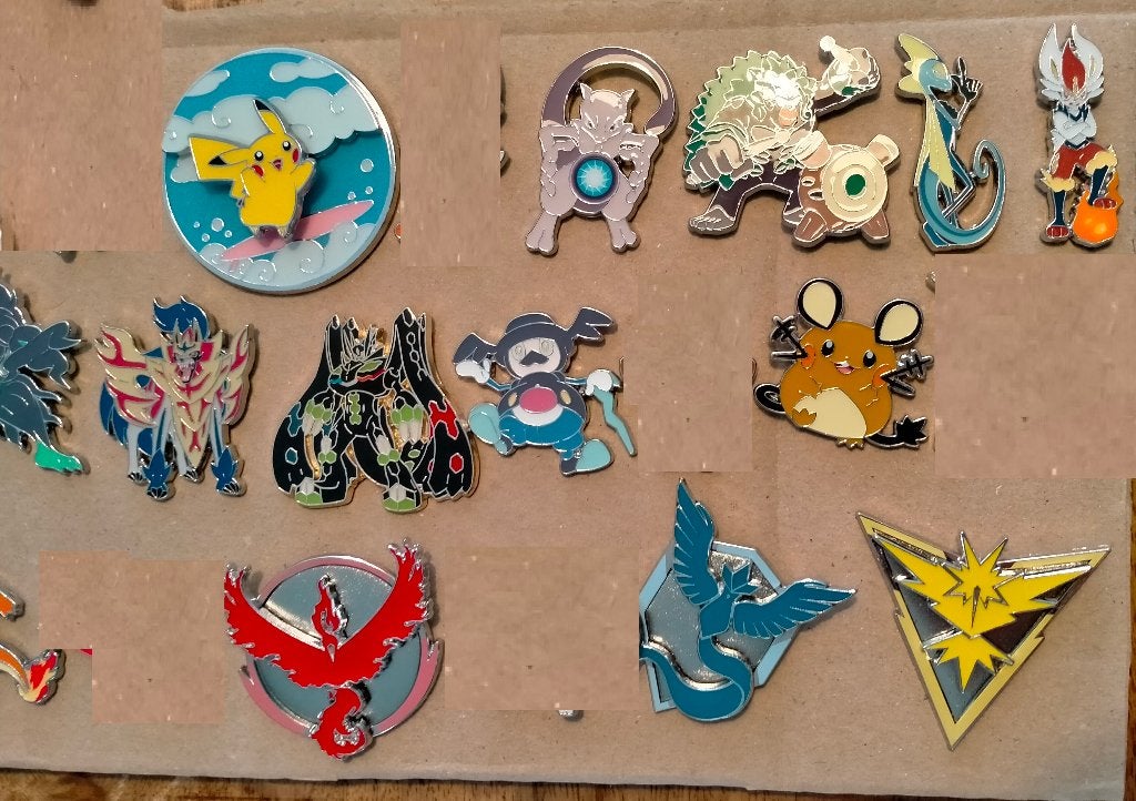 Pokemon Greninja Pikachu Tapu Koko tv serie film pins logo, Verzamelen, Ophalen of Verzenden, Zo goed als nieuw, Overige onderwerpen